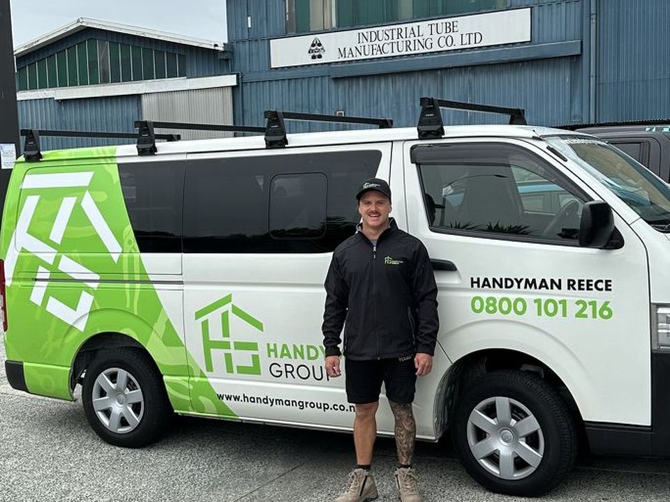 5 Essential Home Maintenance Tasks a Handyman Can Help With Before Winter
